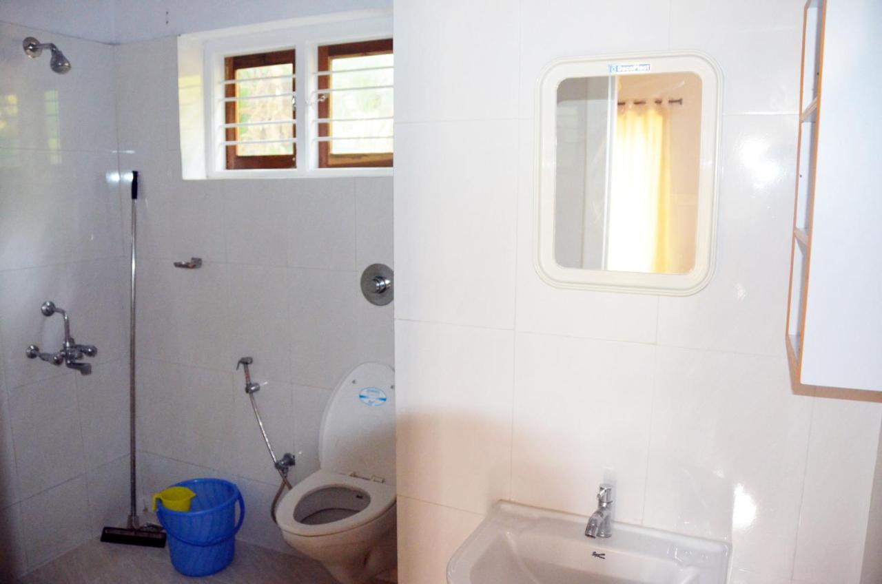 Arya Homestay Bougain Villa Gokarna  Esterno foto