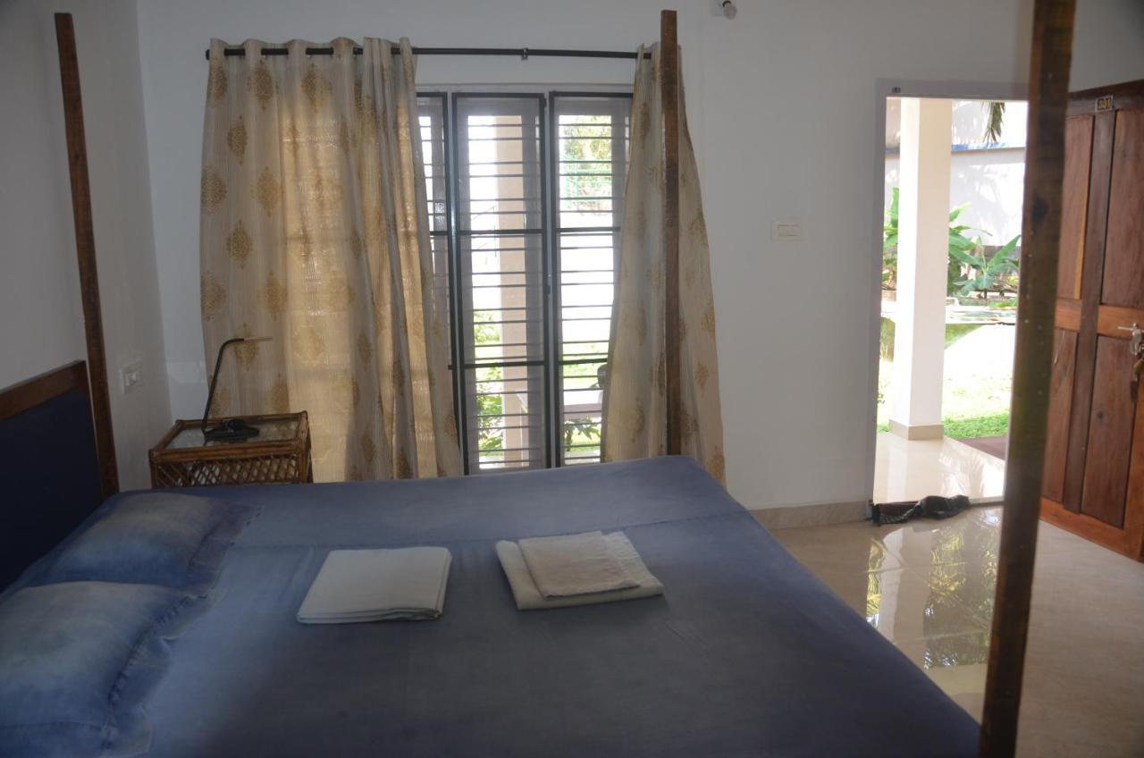 Arya Homestay Bougain Villa Gokarna  Esterno foto