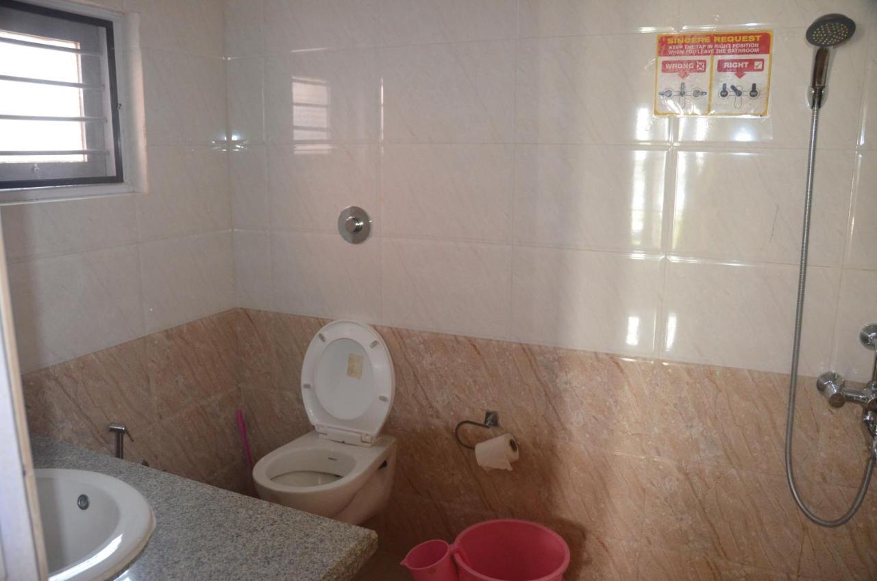 Arya Homestay Bougain Villa Gokarna  Esterno foto