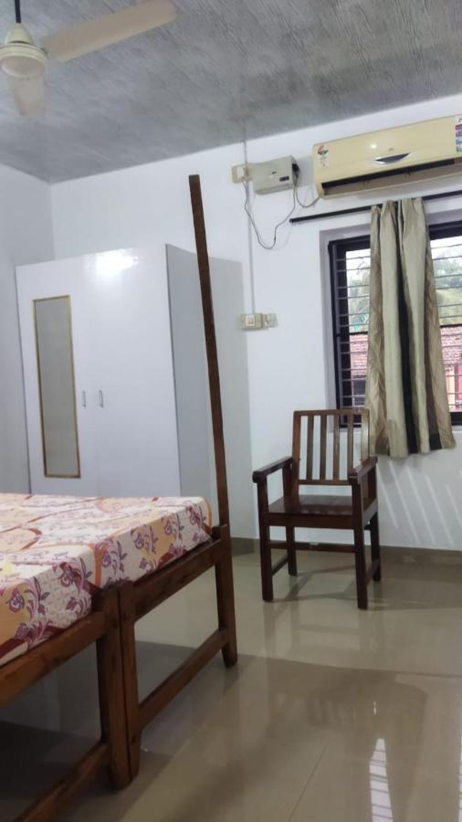 Arya Homestay Bougain Villa Gokarna  Esterno foto