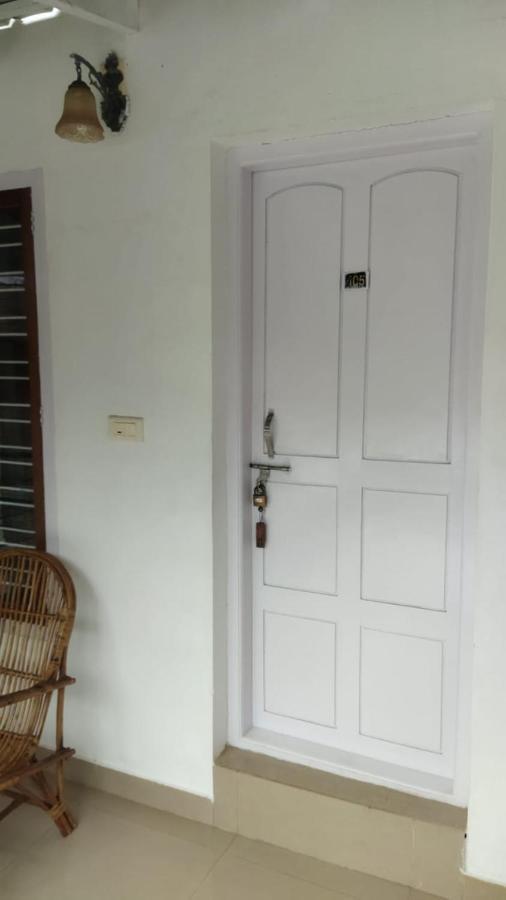 Arya Homestay Bougain Villa Gokarna  Esterno foto