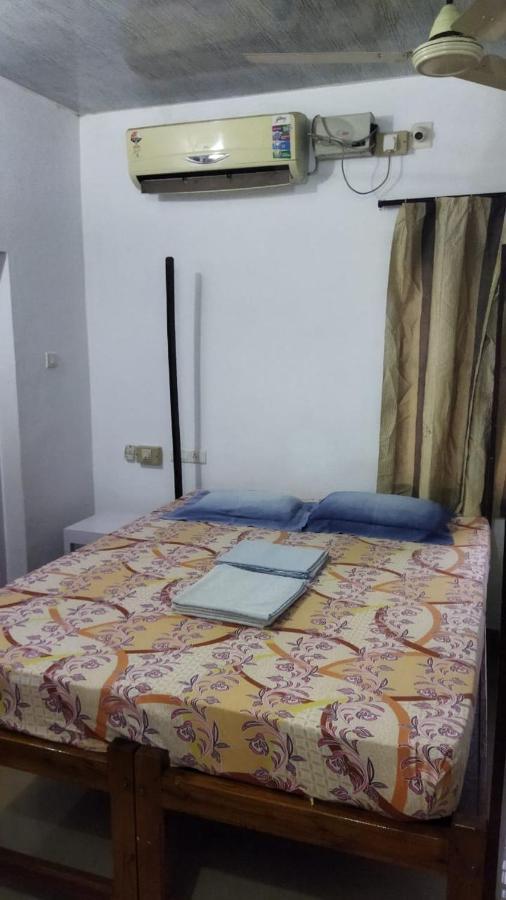 Arya Homestay Bougain Villa Gokarna  Esterno foto