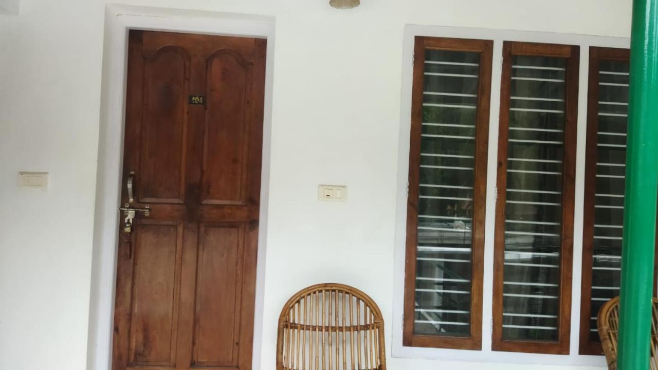 Arya Homestay Bougain Villa Gokarna  Esterno foto